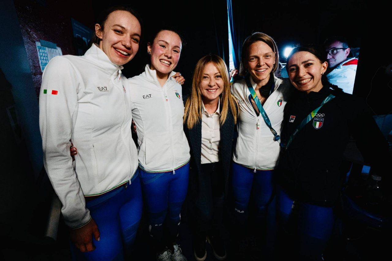 Meloni esulta a Milano Cortina per l