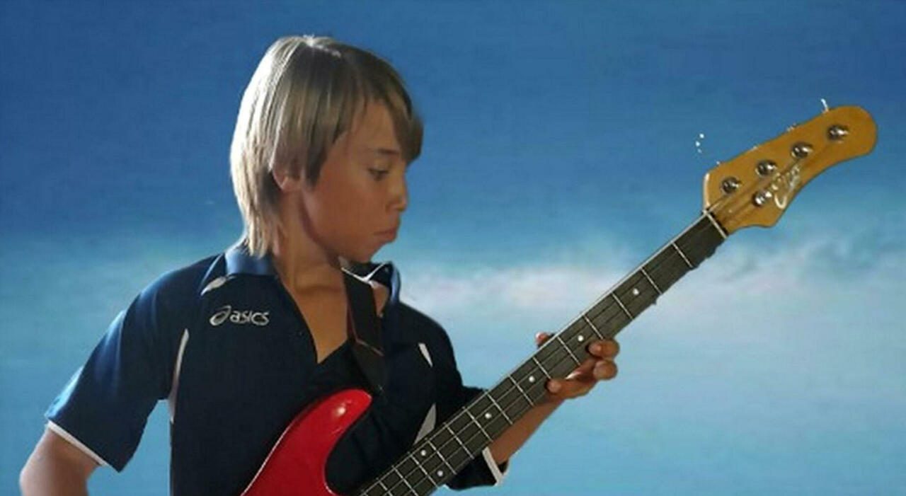 Paolo Mendico e i quaderni del dolore tra insulti e solitudine a scuola Paolo Mendico e i quaderni del dolore tra insulti e solitudine a scuola