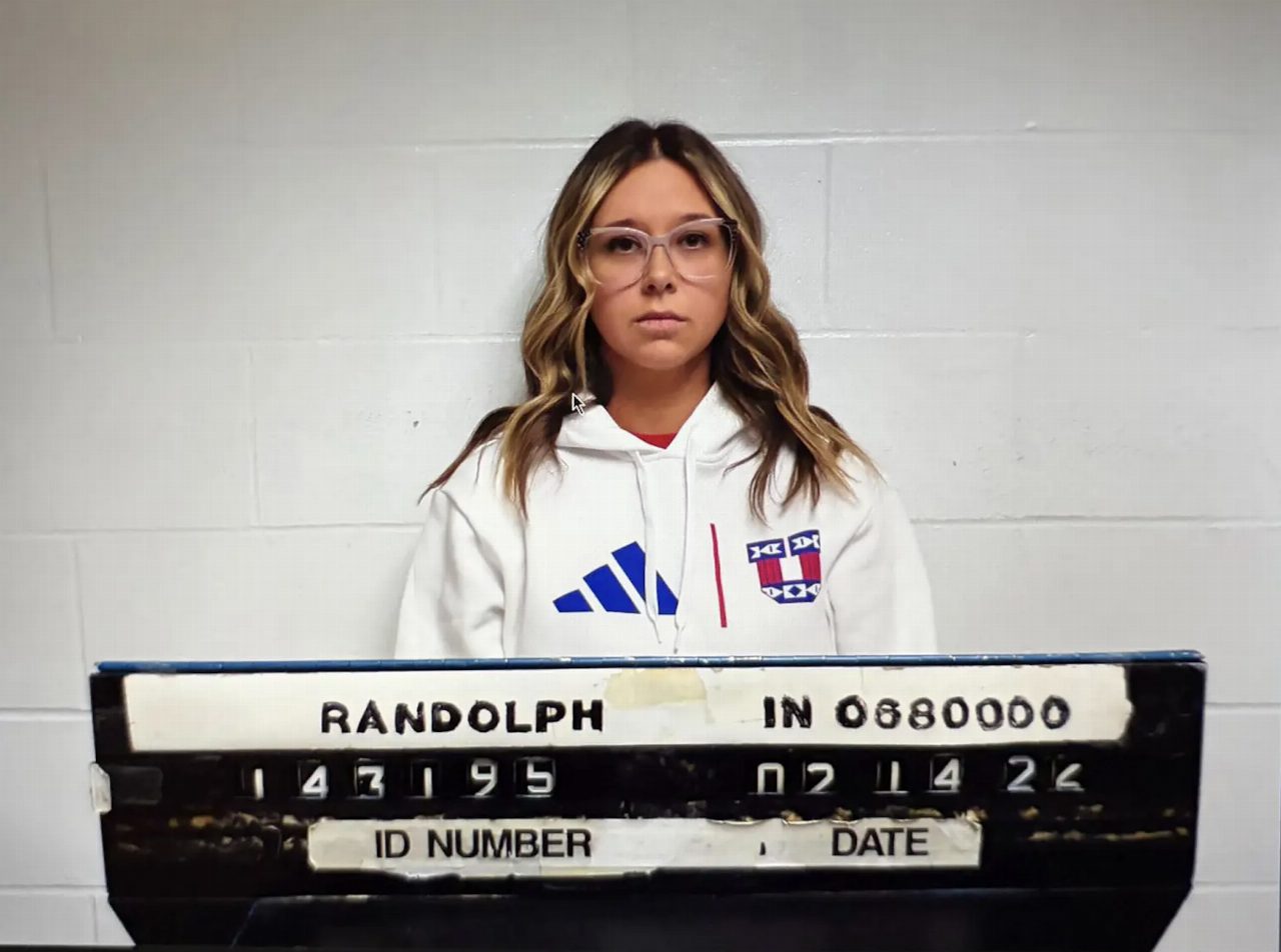 Alicia Hughes arrestata dopo il caso scoperto durante una lite domestica