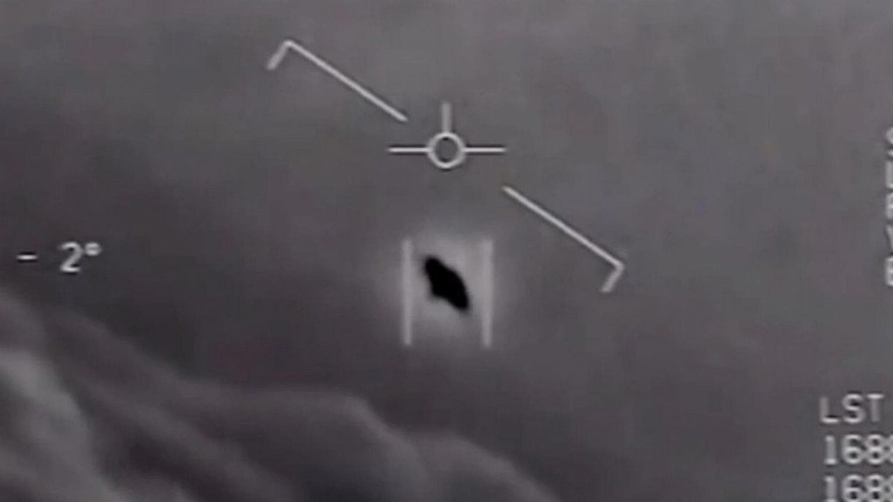 Trump spinge per la pubblicazione dei file su Ufo e vita extraterrestre Trump spinge per la pubblicazione dei file su Ufo e vita extraterrestre