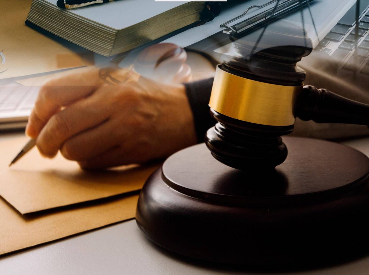 Concorso notarile, polemica sui commenti ai candidati e interrogazione a Nordio