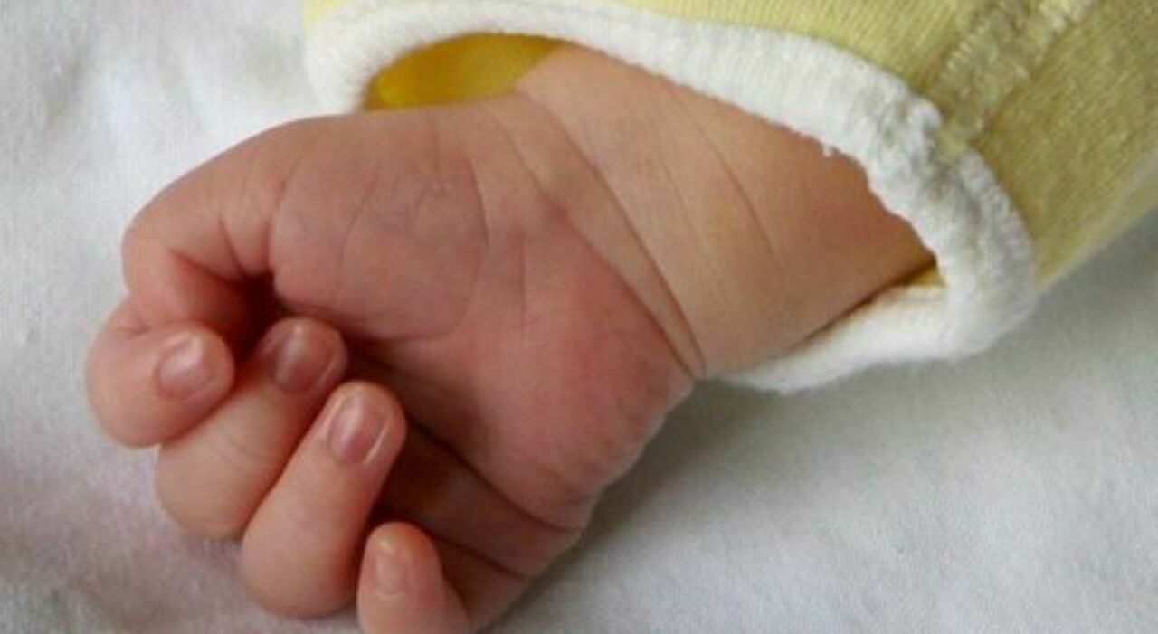 Neonato cade dopo il malore della madre a Pessione, è in condizioni critiche