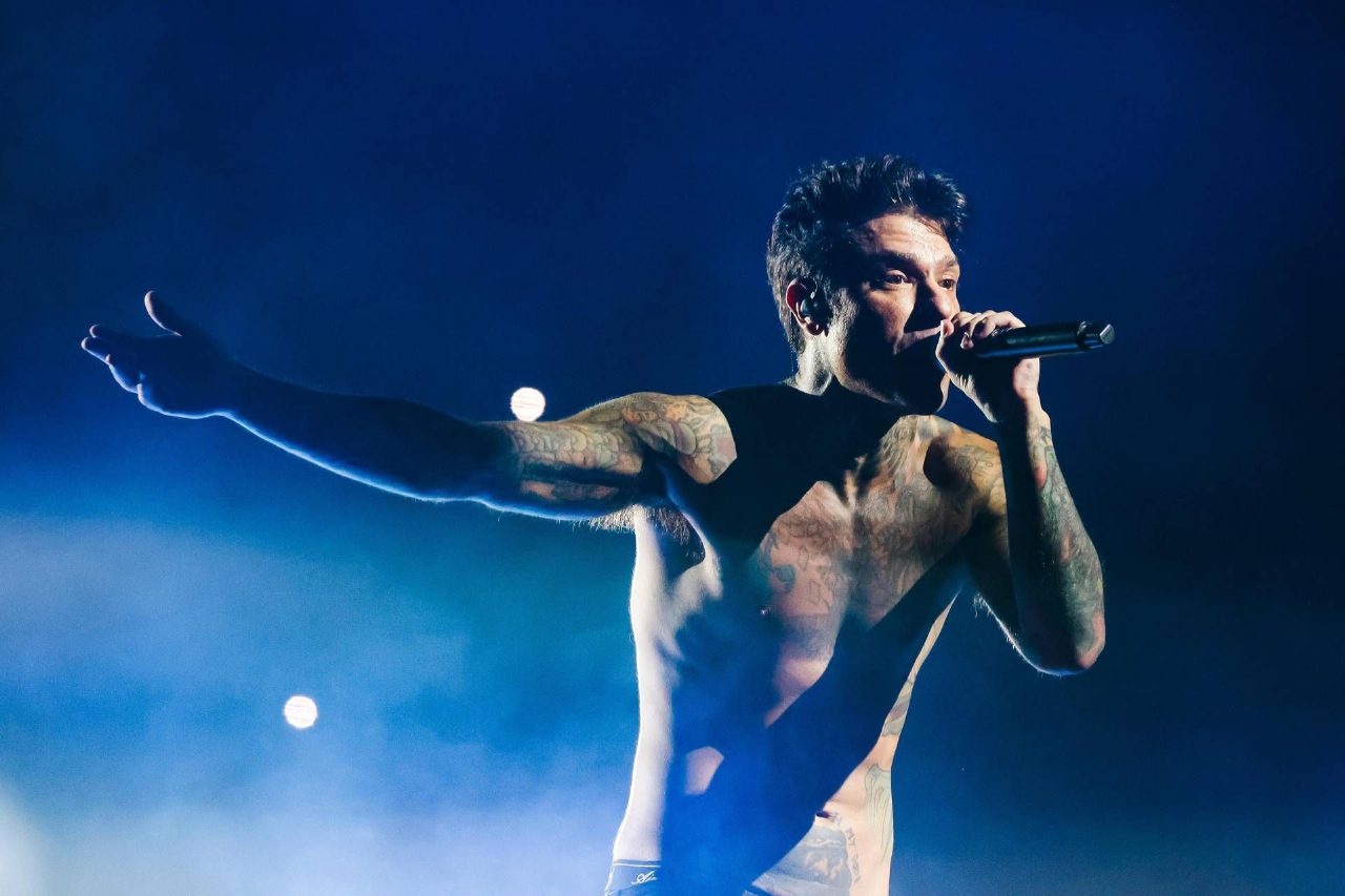 Fedez pronto per Sanremo 2026 con Marco Masini e il brano Male necessario