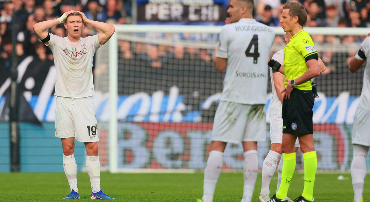 Napoli, lite davanti alla tv per Atalanta-Napoli finisce a coltellate