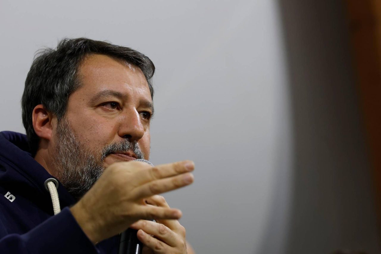 Salvini sul caso del poliziotto fermato a Milano difende le forze dell