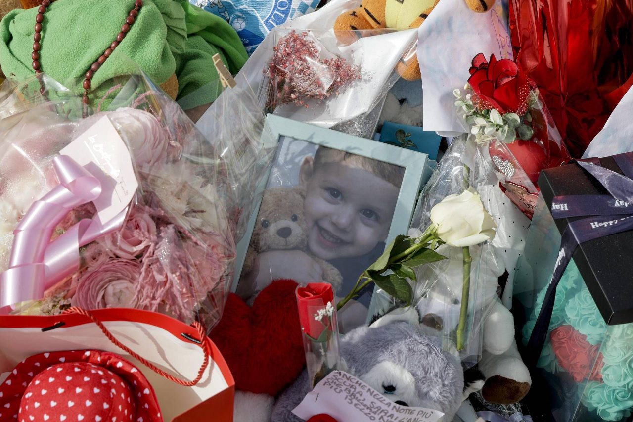 Bimbo morto dopo trapianto di cuore a Napoli, oggi i funerali di Domenico a Nola Bimbo morto dopo trapianto di cuore a Napoli, oggi i funerali di Domenico a Nola