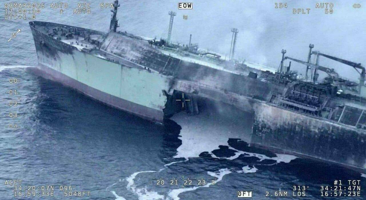 Esplosione nel Mediterraneo, danneggiata la metaniera russa Arctic Metagaz vicino a Malta Esplosione nel Mediterraneo, danneggiata la metaniera russa Arctic Metagaz vicino a Malta