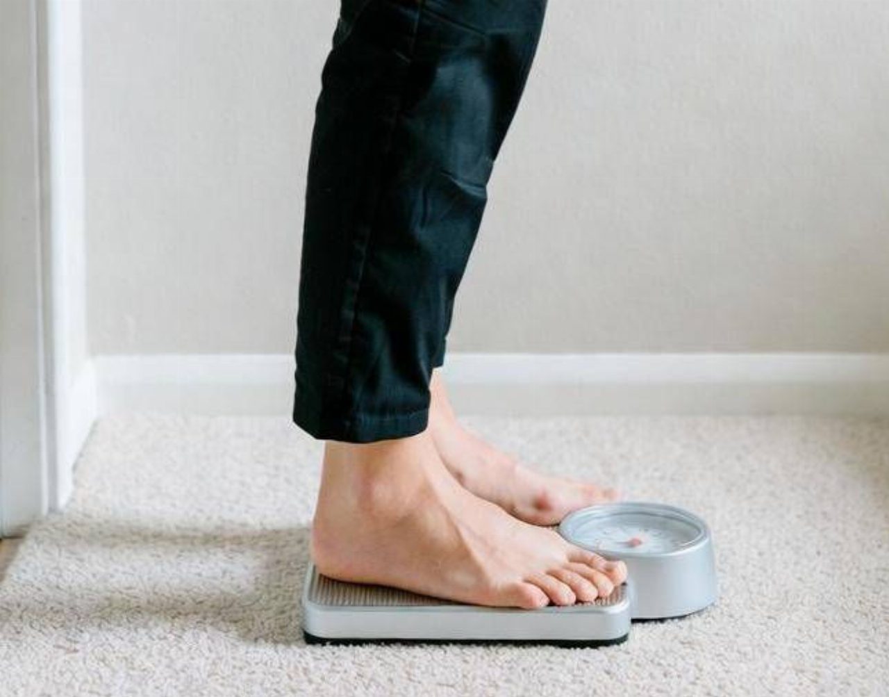 Digiuno intermittente, studio collega le finestre alimentari brevi a un rischio cardiovascolare più alto