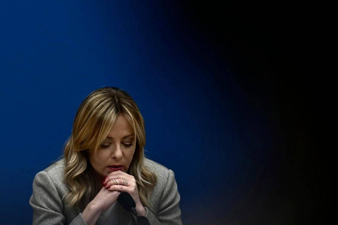 Iran, Meloni avverte su crisi internazionale e rischi economici per l