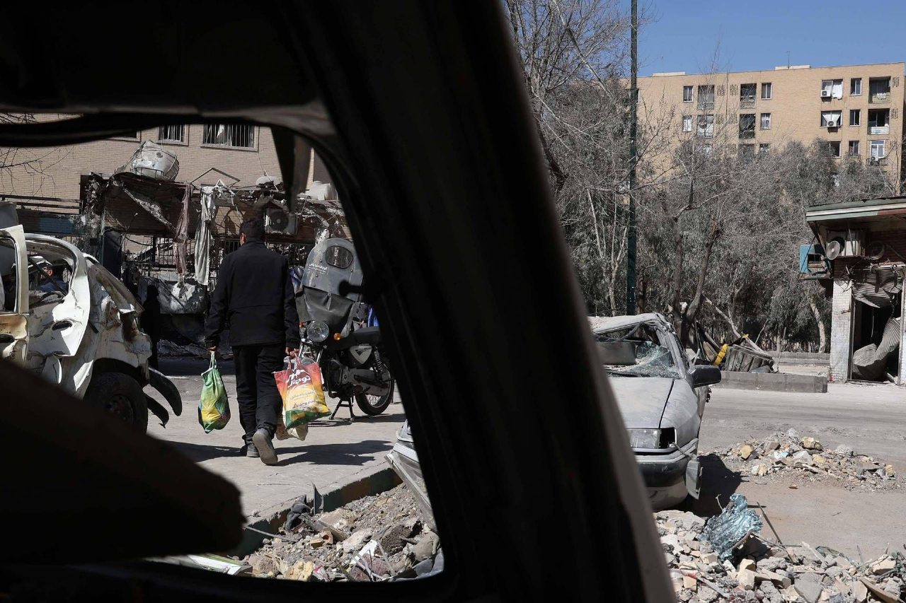 Guerra tra Israele e Iran nuovi raid su Teheran e Beirut esplosioni a Tel Aviv