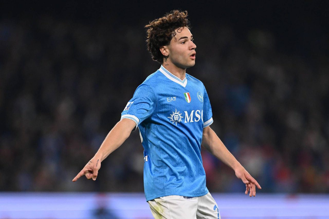 Napoli, Vergara esce per infortunio contro il Torino: problema al piede sinistro