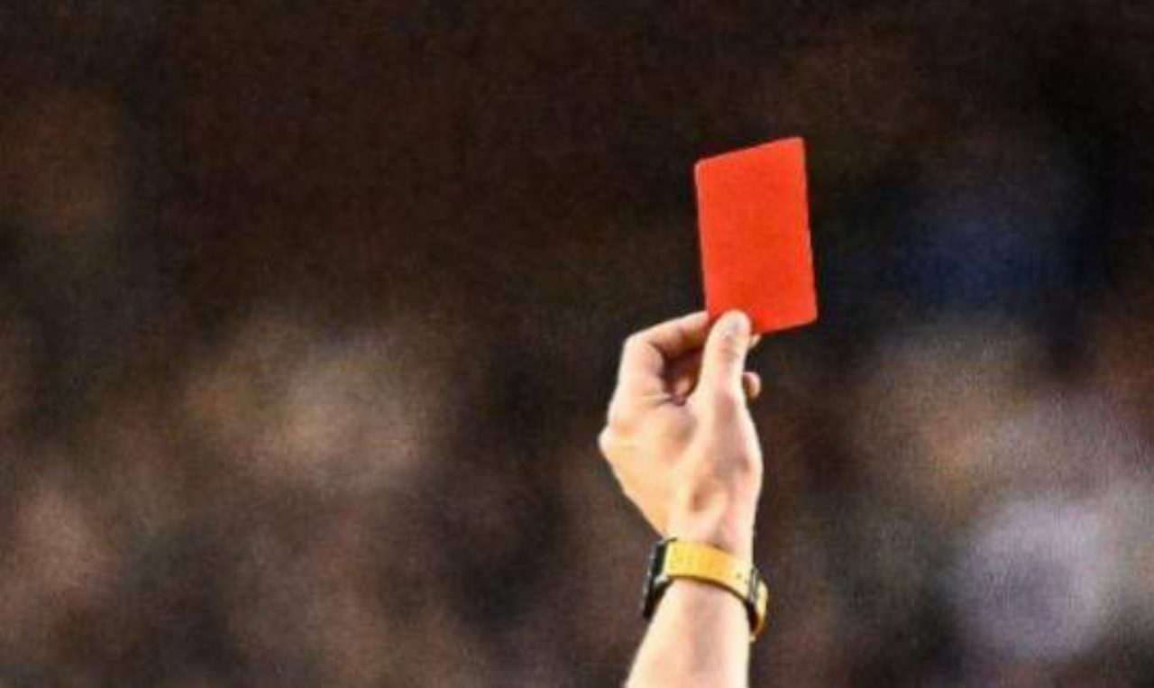 Arbitra di 17 anni aggredita in Sardegna durante partita giovanile