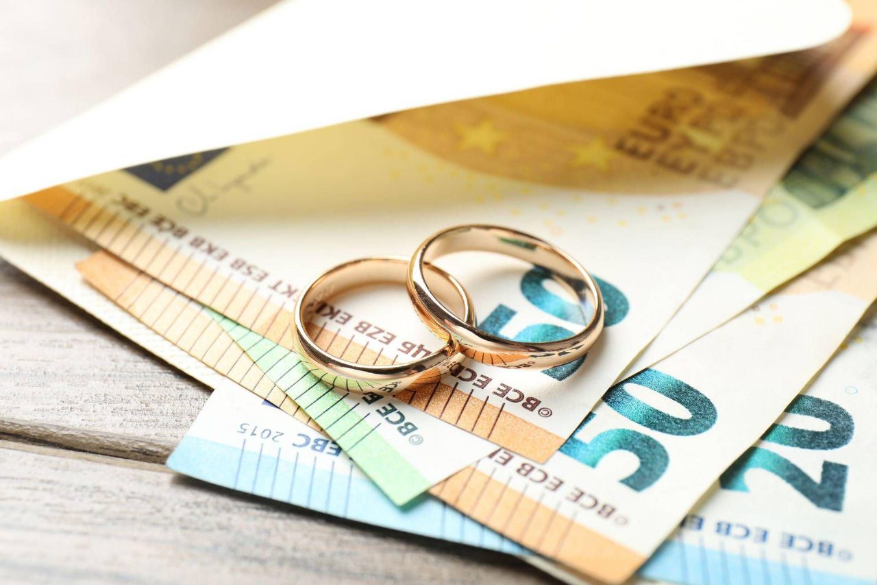 Lascia denaro alla compagna, figlio ottiene in tribunale la restituzione di 60mila euro Lascia denaro alla compagna, figlio ottiene in tribunale la restituzione di 60mila euro