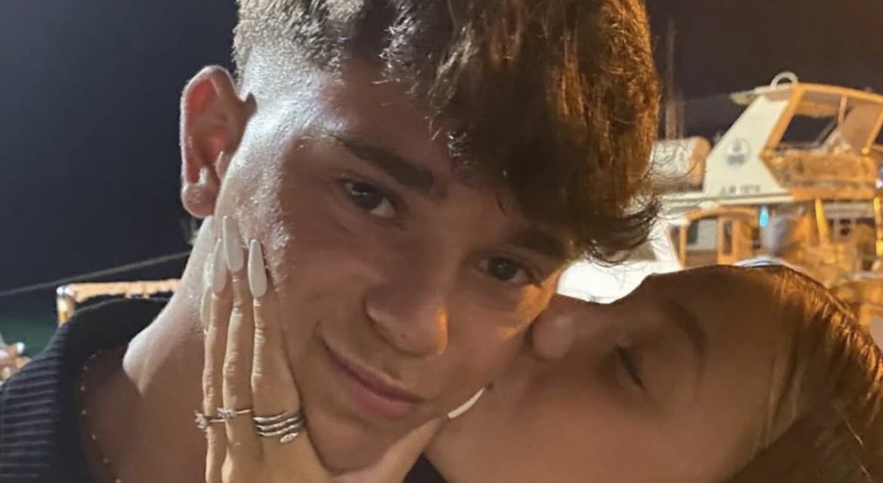 Luigi Nativi morto a 18 anni, il dolore per il tiktoker di La Maddalena e il ricordo di Alice Mordenti Luigi Nativi morto a 18 anni, il dolore per il tiktoker di La Maddalena e il ricordo di Alice Mordenti