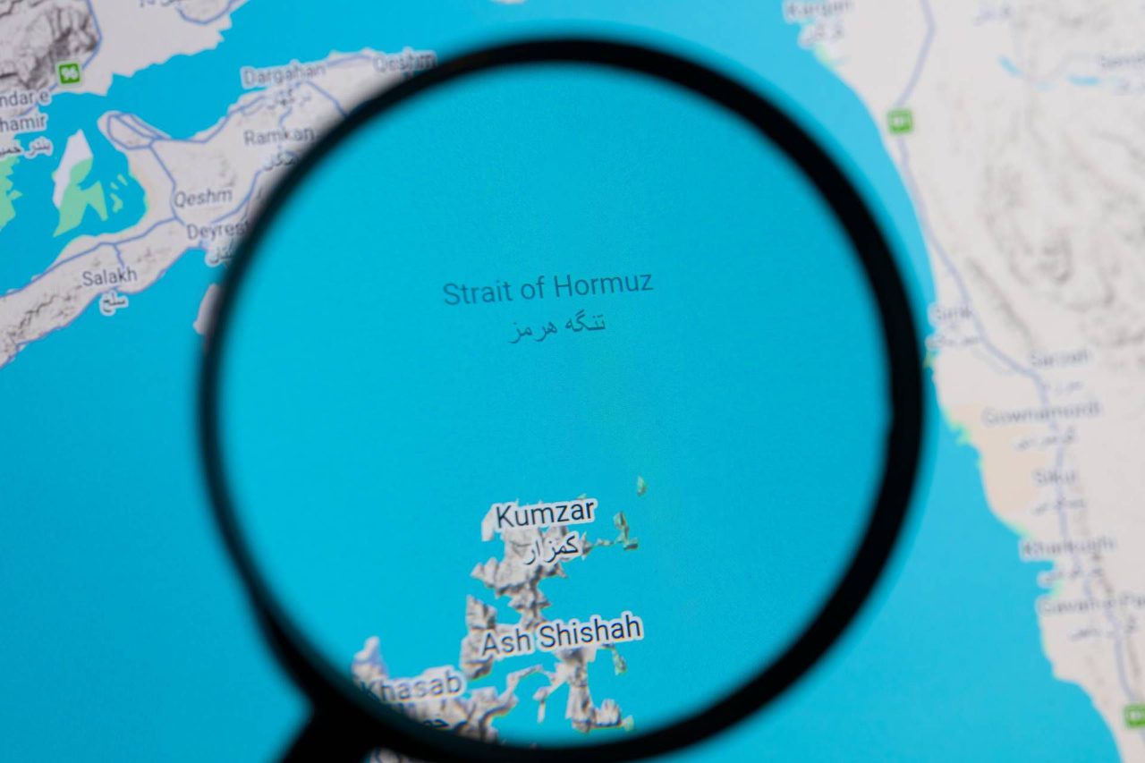 Stretto di Hormuz quasi fermo, petrolio del Golfo senza alternative Stretto di Hormuz quasi fermo, petrolio del Golfo senza alternative