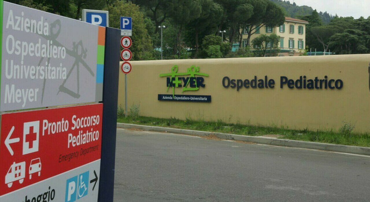 Bambina di 5 anni investita sulle strisce a Prato, trasferita d