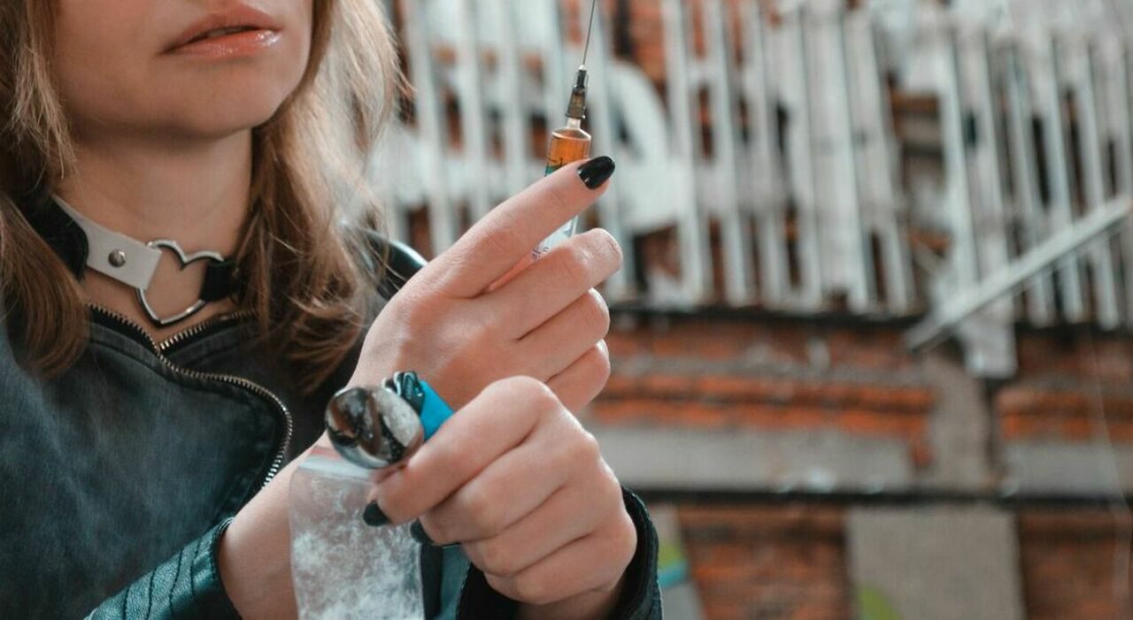 Allarme overdose tra giovanissimi a Innsbruck, tre morti in pochi giorni