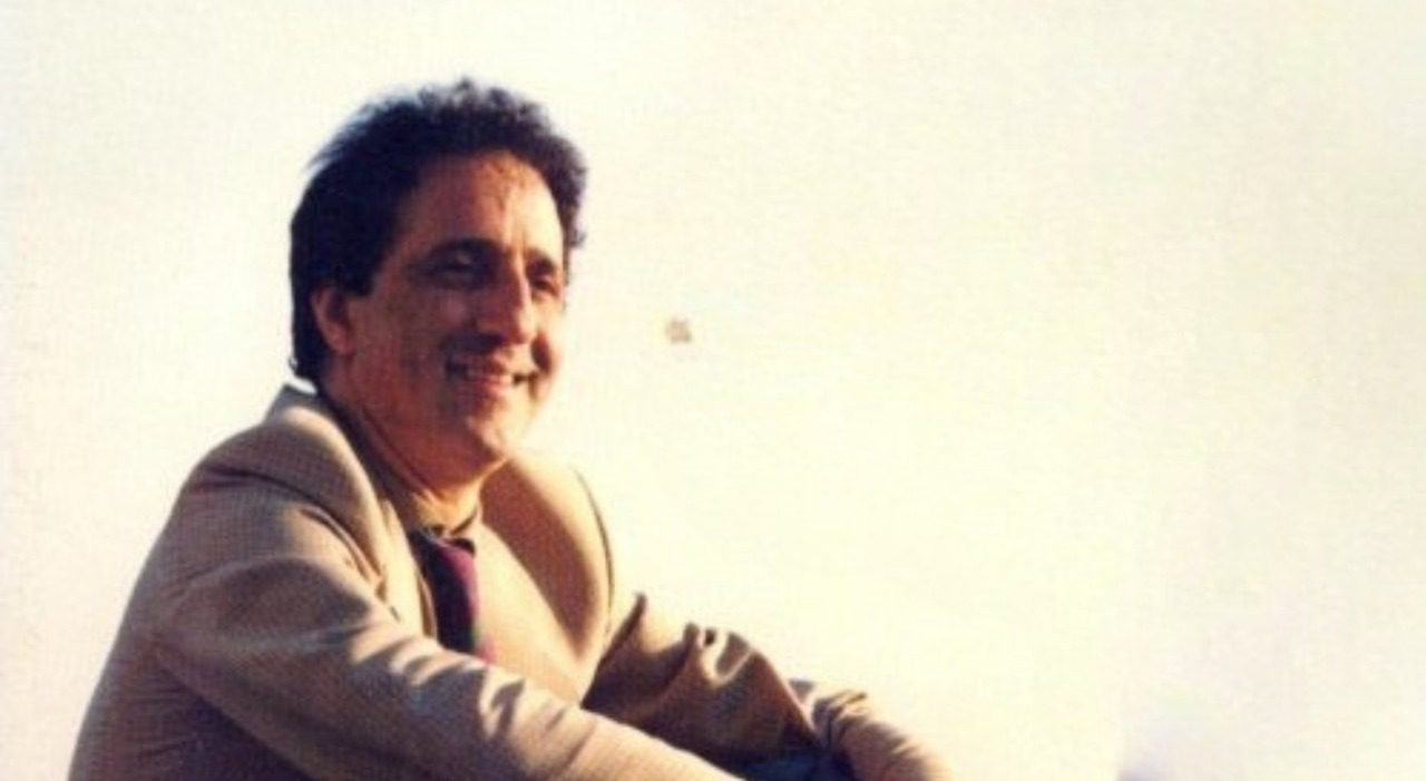 Morto Tonino Apicella, Napoli perde una storica voce della canzone