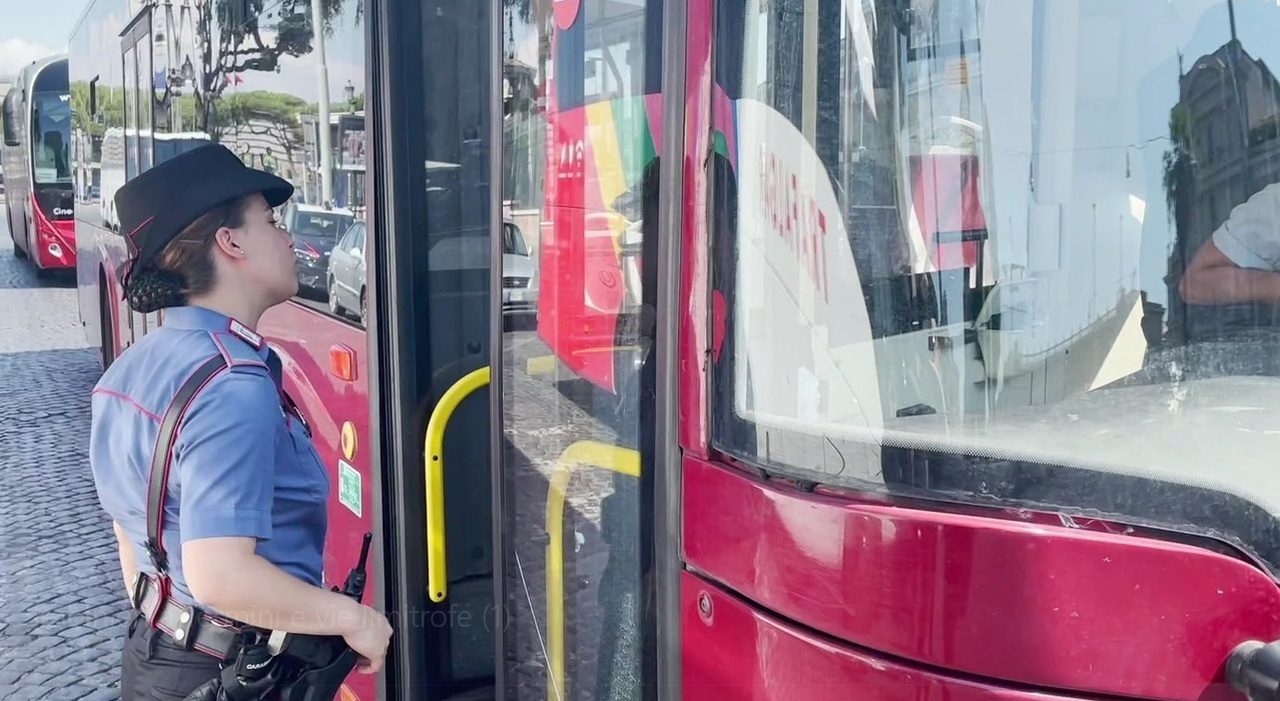 Paura sul bus della linea 195, l