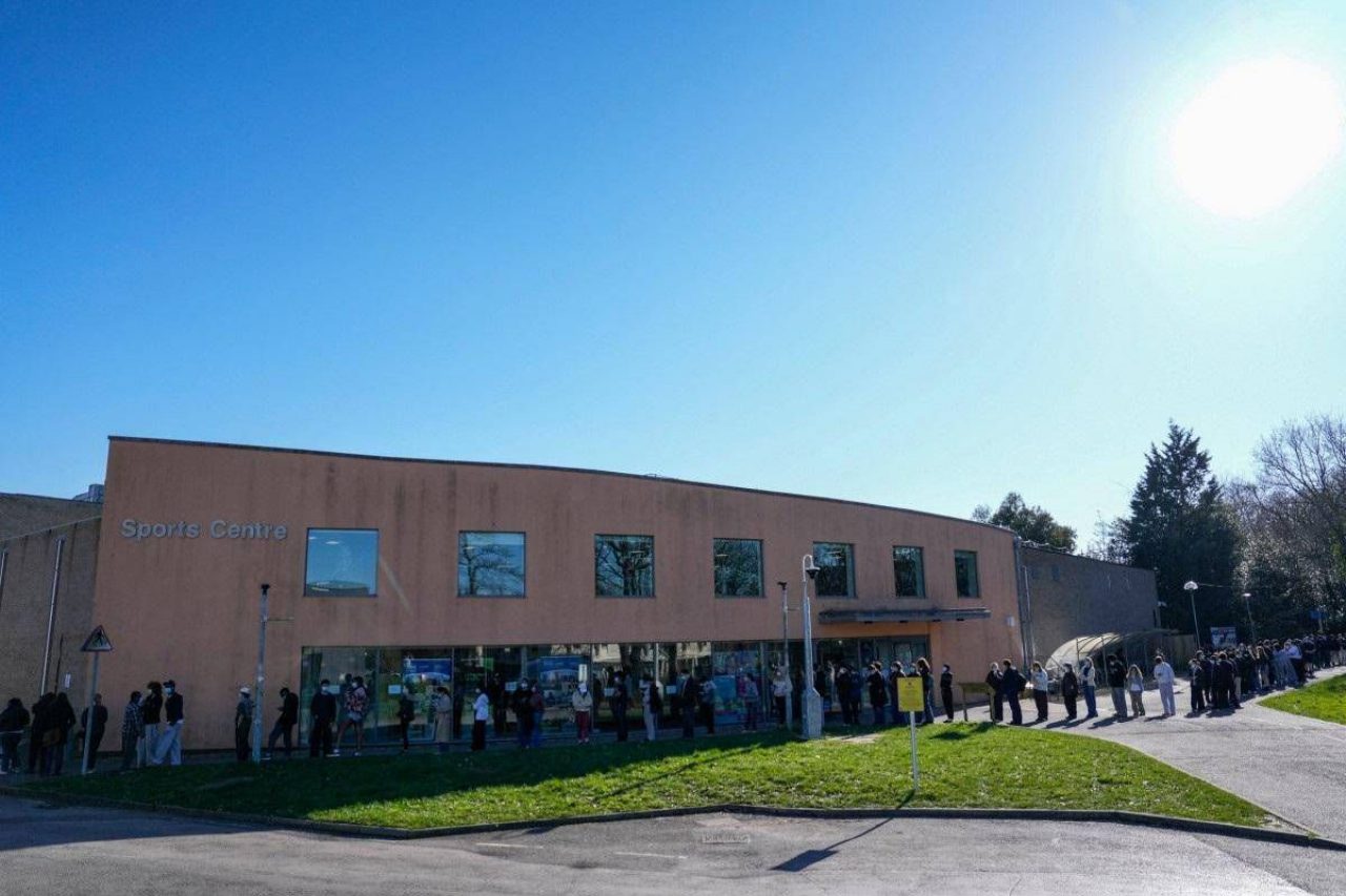 Meningite nel Kent, ipotesi su ceppo MenB più trasmissibile Meningite nel Kent, ipotesi su ceppo MenB più trasmissibile