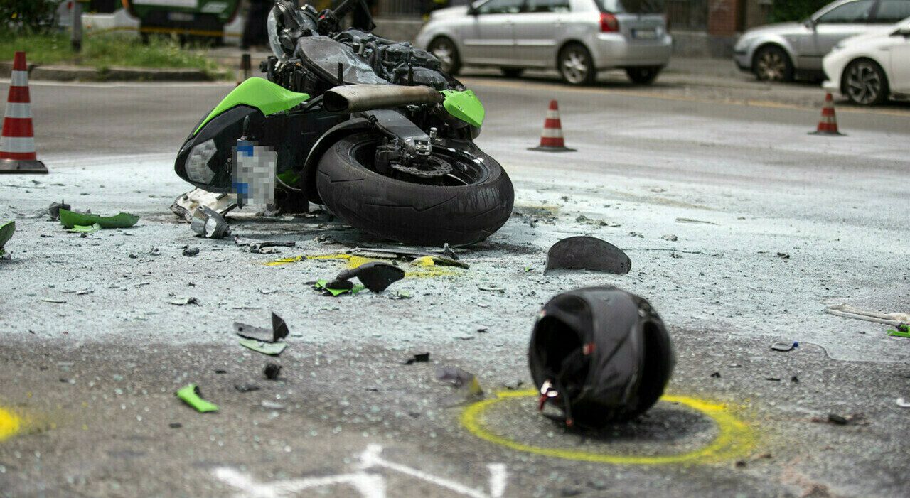 Cesena, schianto tra moto e auto: morto il 20enne Glauco Igor Prati