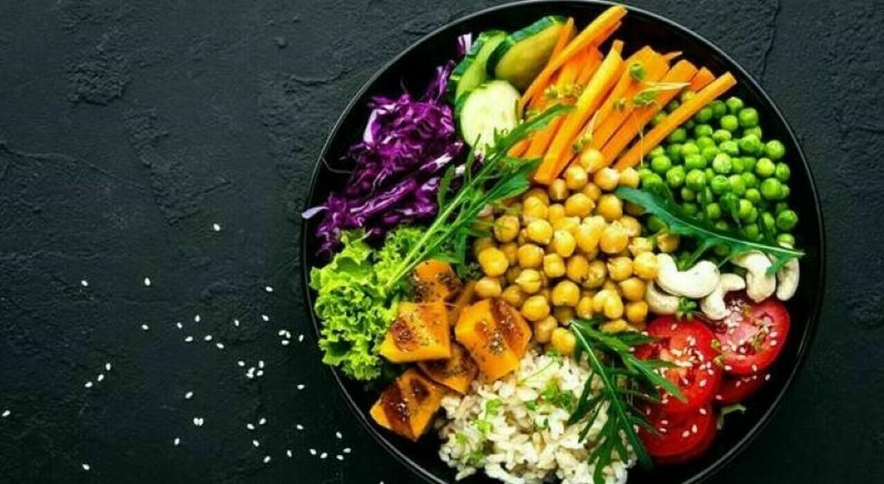 Dieta della longevità, le cinque regole per vivere meglio e restare in forma