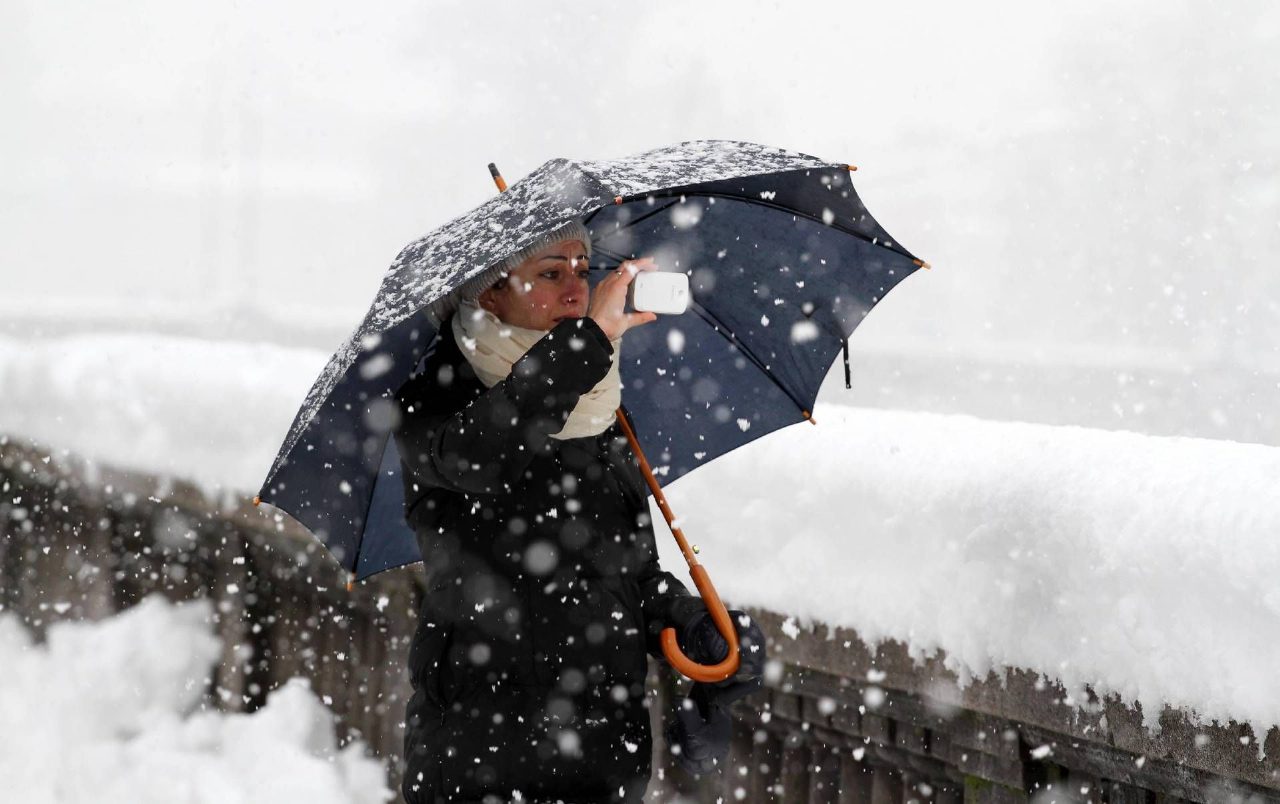 Maltempo in Italia prima di Pasqua, pioggia neve e vento forte al Centro-Sud