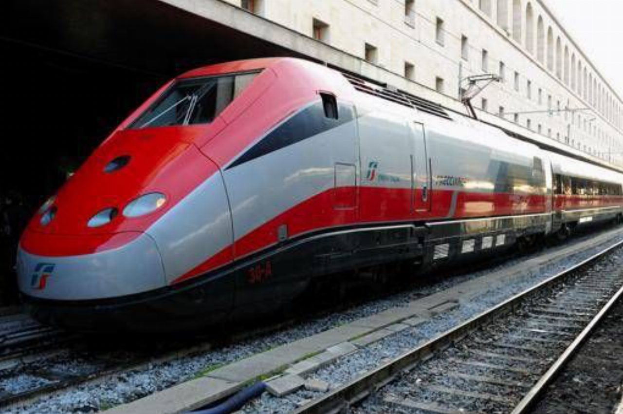Stop treni Roma Firenze 11 e 12 aprile per lavori sulla linea alta velocità