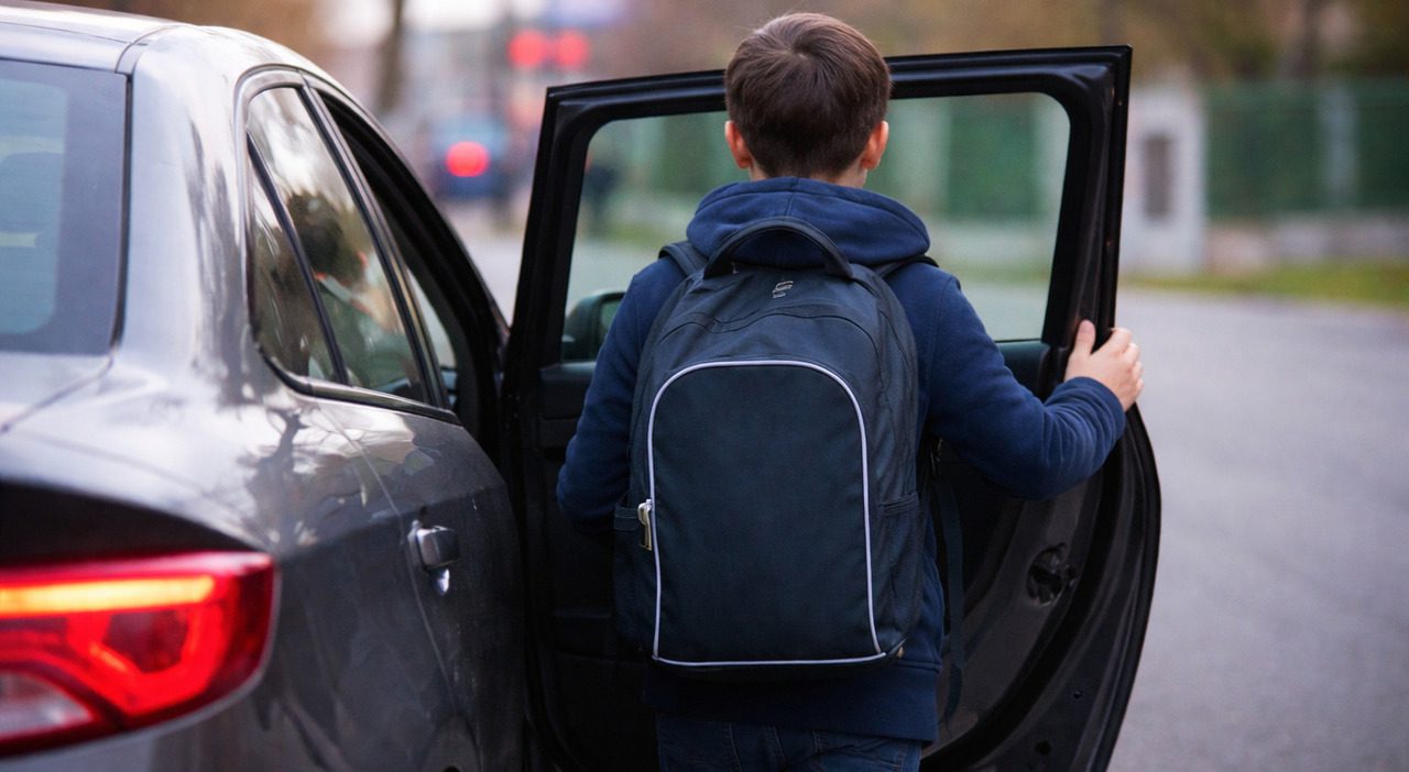 Ragazzo di 13 anni rapina le poste con una pistola giocattolo a Vigliano Biellese