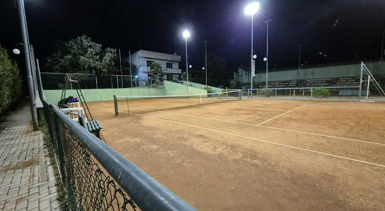 Ragazzo muore a 15 anni durante allenamento di tennis a San Giovanni Teatino Ragazzo muore a 15 anni durante allenamento di tennis a San Giovanni Teatino
