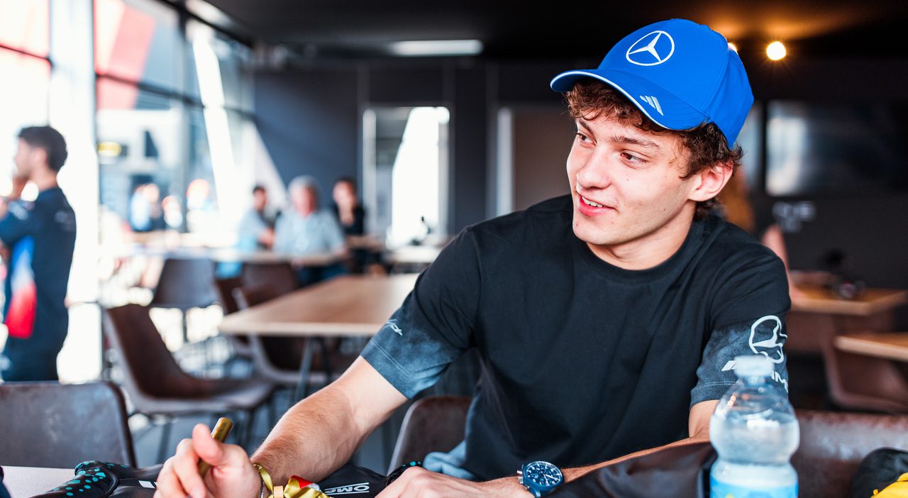 Andrea Kimi Antonelli tra Formula 1 e vita quotidiana, dal record in pista agli insegnamenti di famiglia