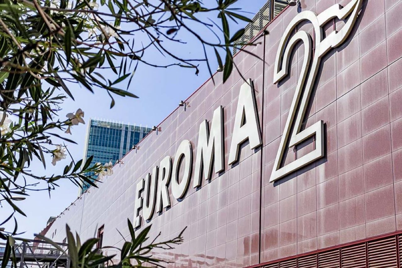 Rapina a Euroma2 a Roma, banda armata assalta gioielleria e fugge con il bottino