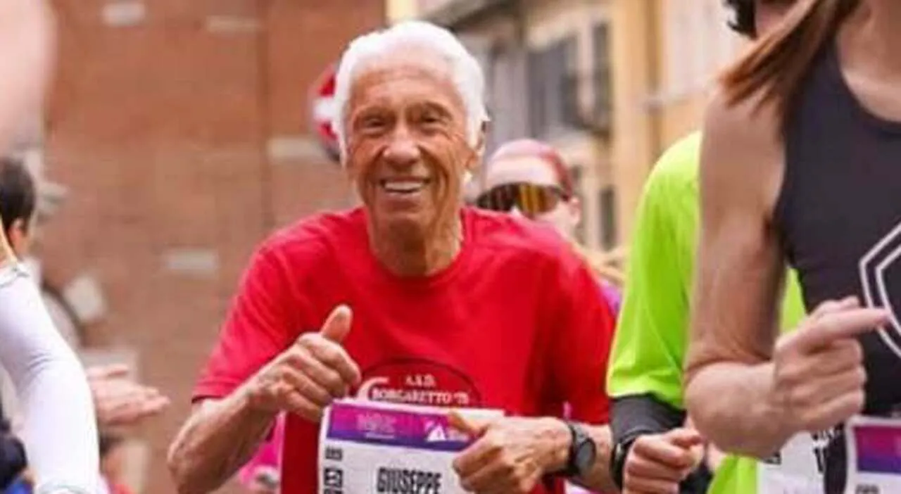 Giuseppe Damato, record mondiale nella mezza maratona a 90 anni con 2 ore e 7 minuti