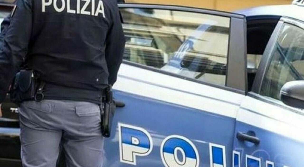 Roma, tenta violenza su una donna in strada a Centocelle: fermato dalla polizia dopo l