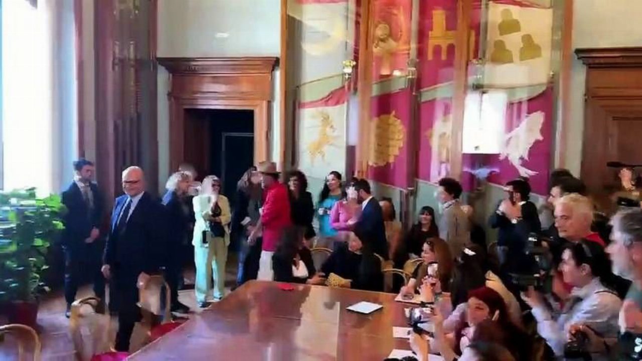 Jovanotti presenta il Jova Giro: viaggio in bici di 2000 chilometri tra musica e Sud Italia