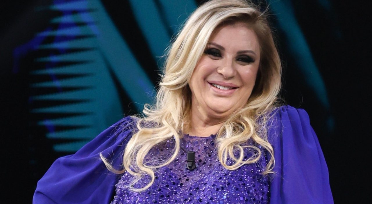 Tina Cipollari a Verissimo con il figlio Francesco confessa la paura di morire prima di vederli realizzati