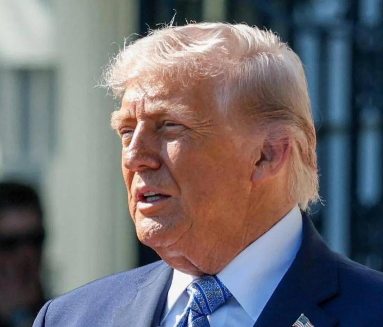 Iran chiede la riapertura dello Stretto di Hormuz agli Usa e offre negoziati sul nucleare