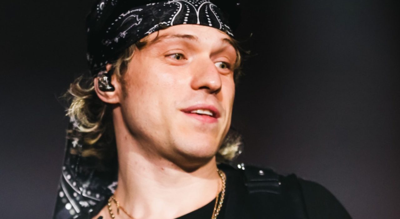 Irama conferma la relazione, parla della nuova compagna e rivela come si vede da padre