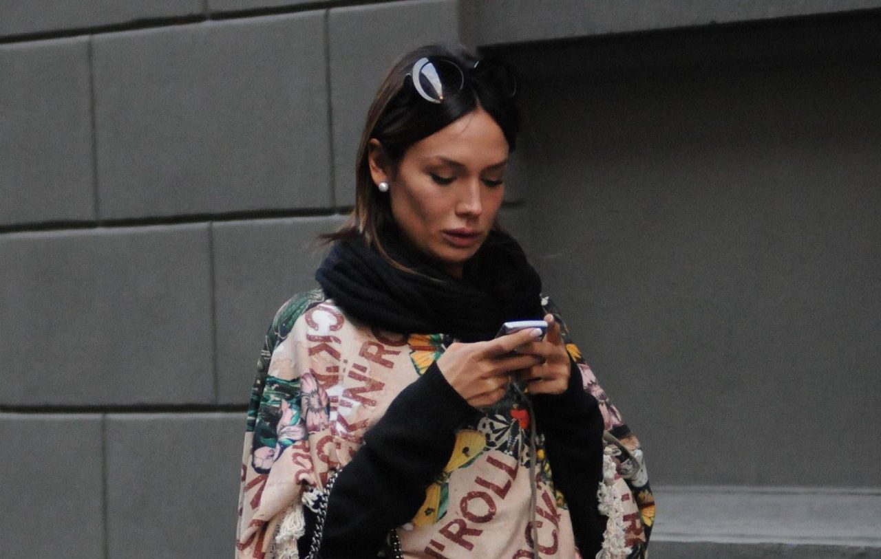Caso Minetti, arrivano le prime verifiche su grazia e adozione mentre la Procura valuta i documenti