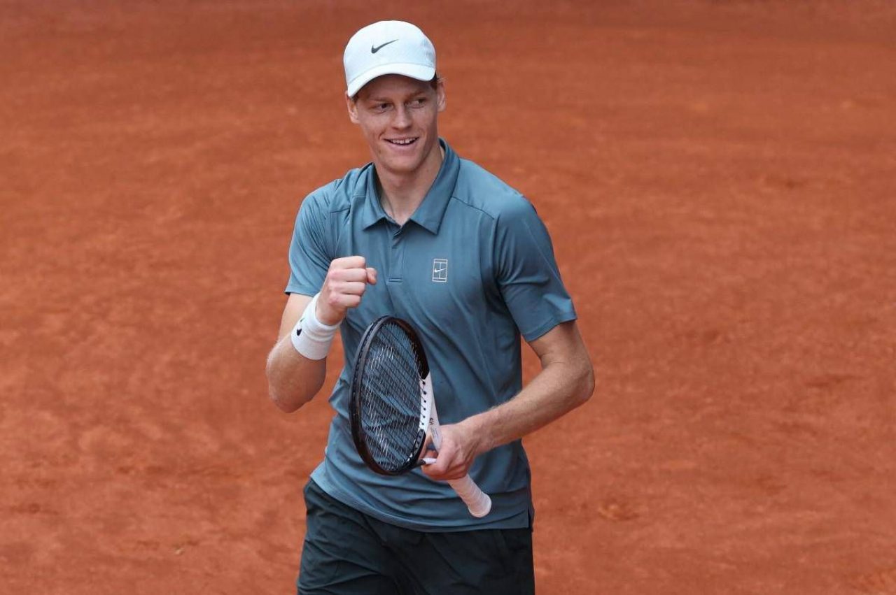 Jannik Sinner impressiona Roddick, crescita continua e dominio con quattro titoli di fila