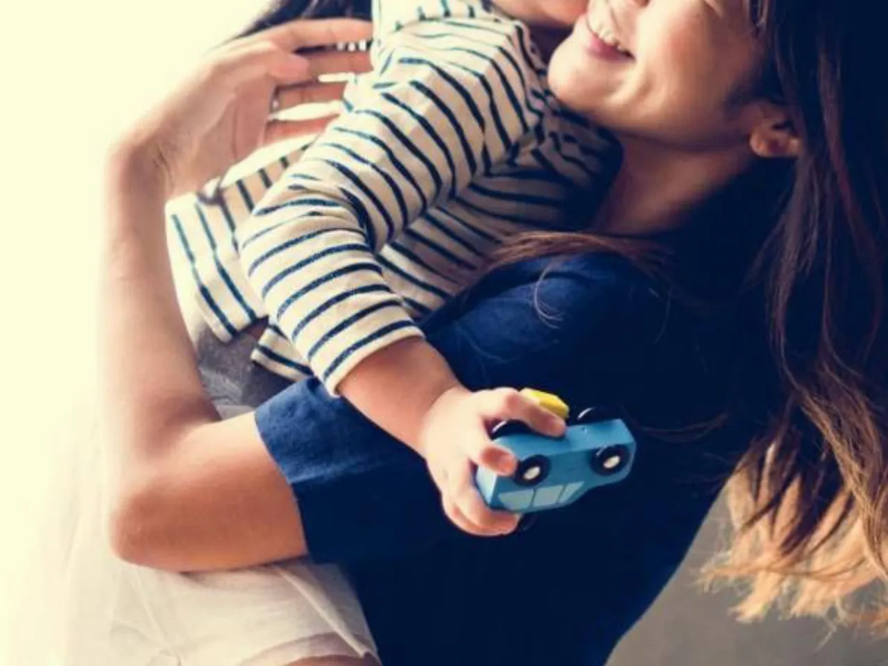 Festa della mamma, dalle origini negli Stati Uniti alle tradizioni celebrate nel mondo