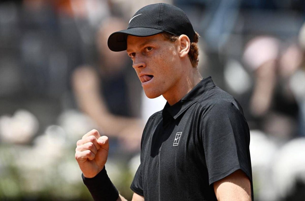 Sinner batte Rublev a Roma, highlights: record nei Masters 1000 e semifinale agli Internazionali d Sinner batte Rublev a Roma, highlights: record nei Masters 1000 e semifinale agli Internazionali d