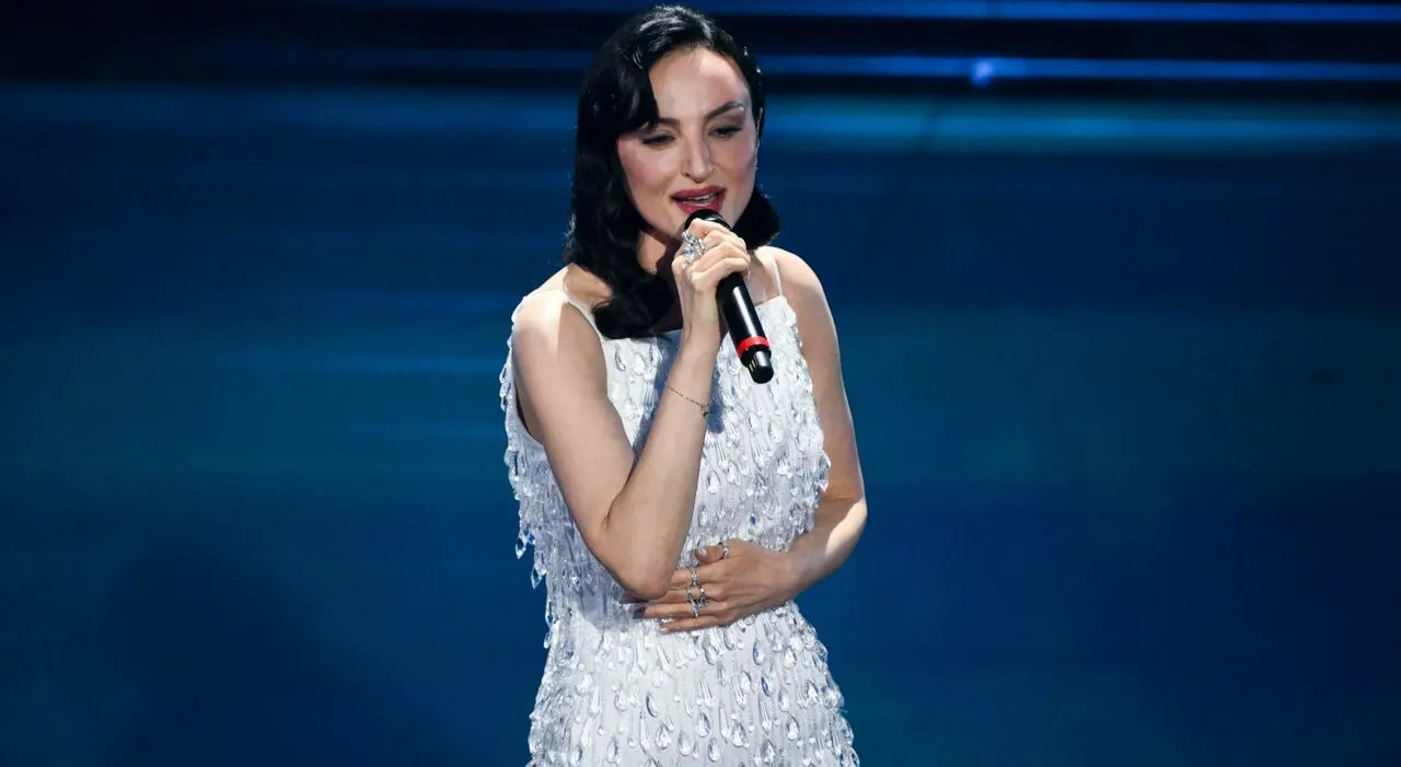 Arisa dopo Sanremo 2026, la cantante replica alle critiche sul fisico e parla della sua vita privata