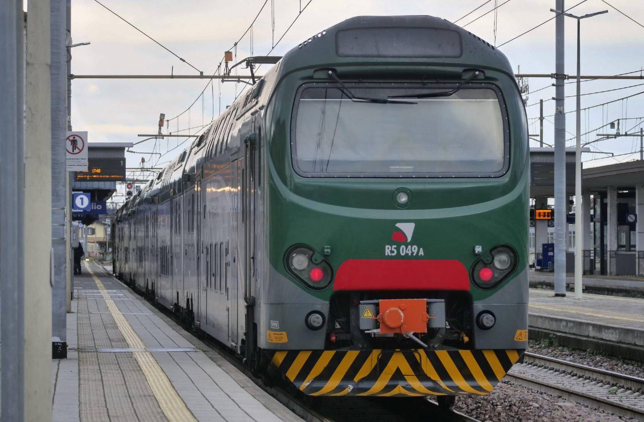 Sciopero generale del 18 maggio, treni e servizi pubblici a rischio in tutta Italia