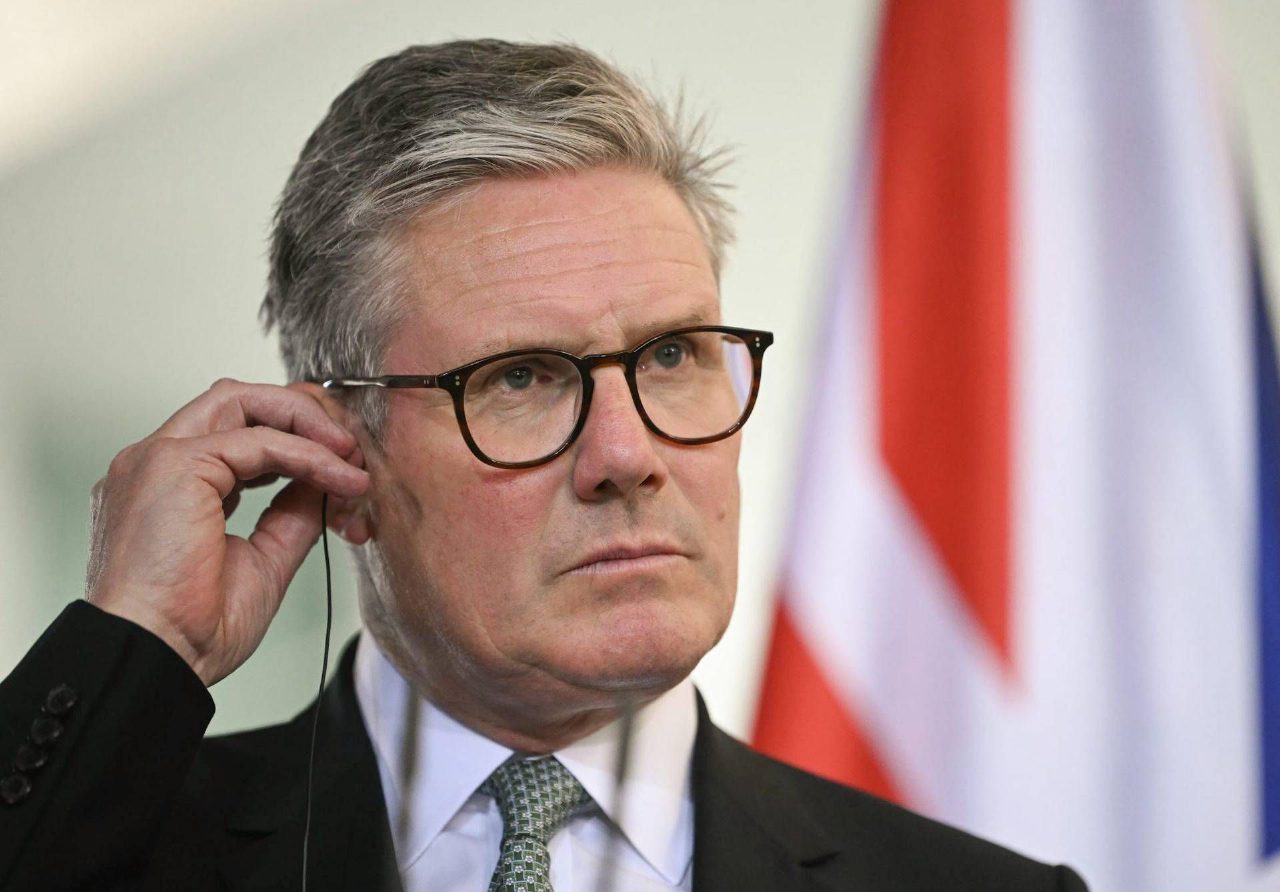 Keir Starmer verso le dimissioni, cresce la pressione sul premier dopo il crollo del Labour