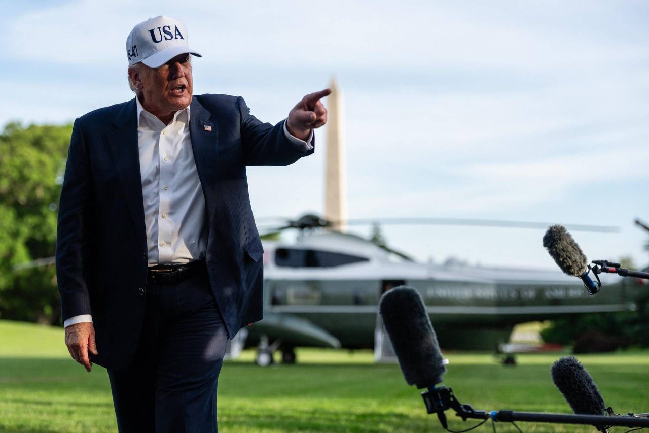 Trump sospende l