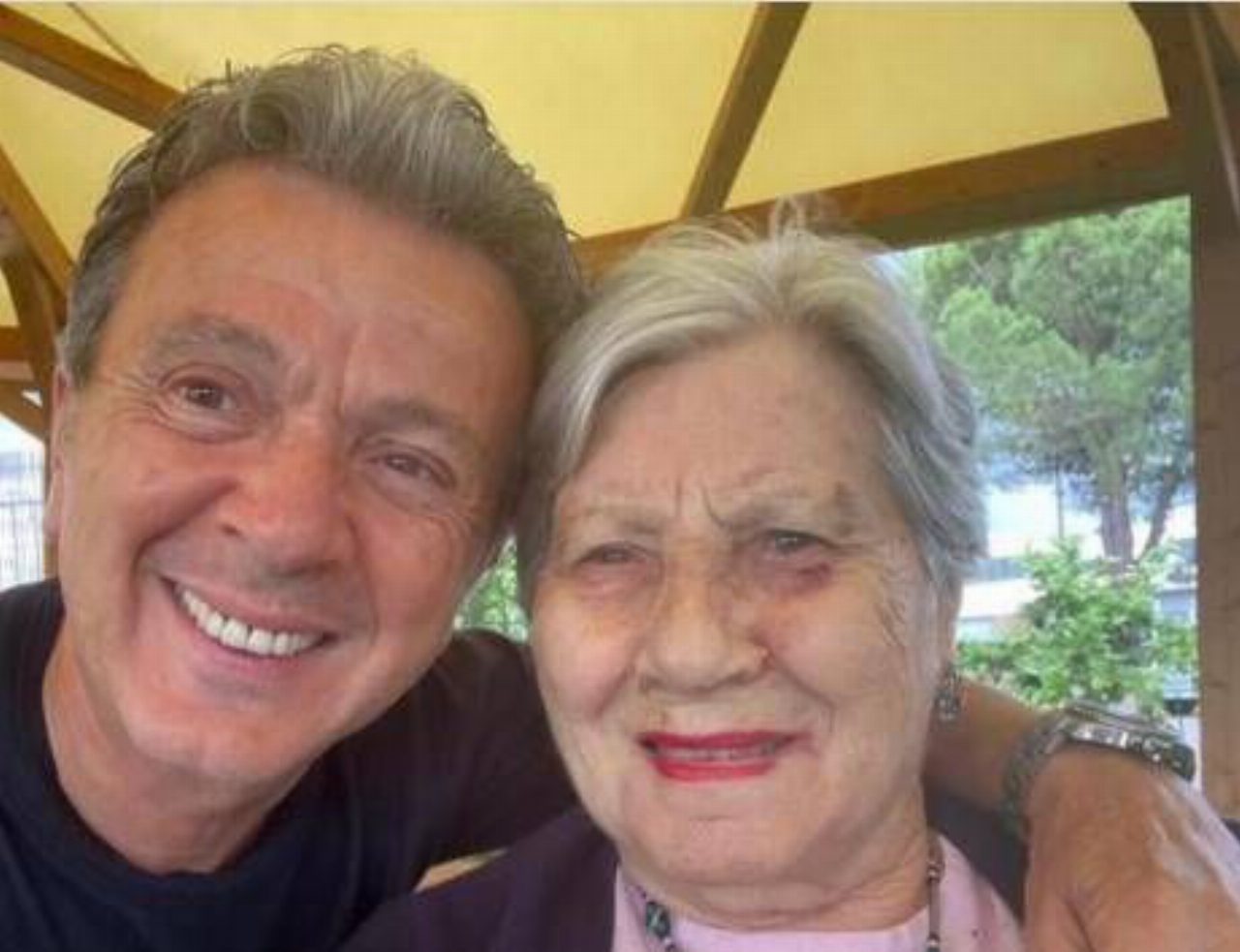 Pupo, morta la madre Irene dopo la malattia raccontata in tv