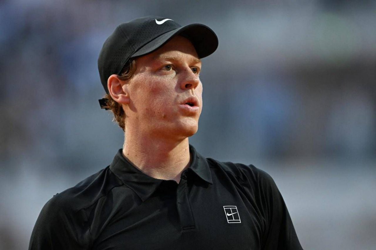 Cacciari attacca Sinner: Contro Federer e Nadal perderebbe, finale di Roma definita noiosa