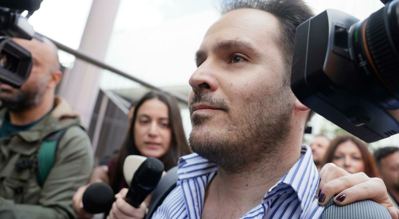Andrea Sempio contro i pm di Garlasco, le intercettazioni sul caso Chiara Poggi finiscono agli atti Andrea Sempio contro i pm di Garlasco, le intercettazioni sul caso Chiara Poggi finiscono agli atti