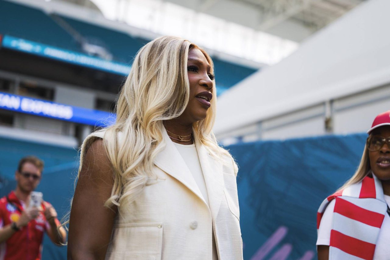 Serena Williams pensa al ritorno nel tennis, possibile rientro al Queen Serena Williams pensa al ritorno nel tennis, possibile rientro al Queen